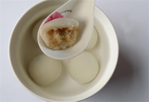 益利思银耳莲子汤圆