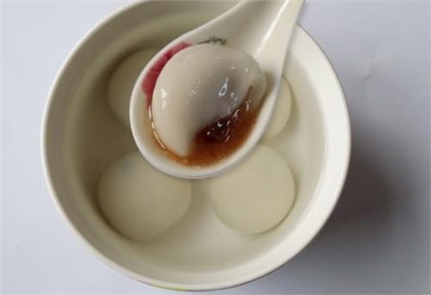益利思红提草莓汤圆