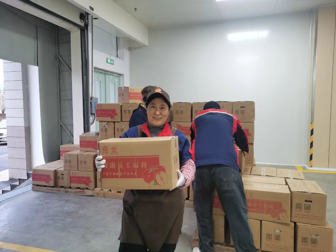 暖心福利，凝聚前行力量