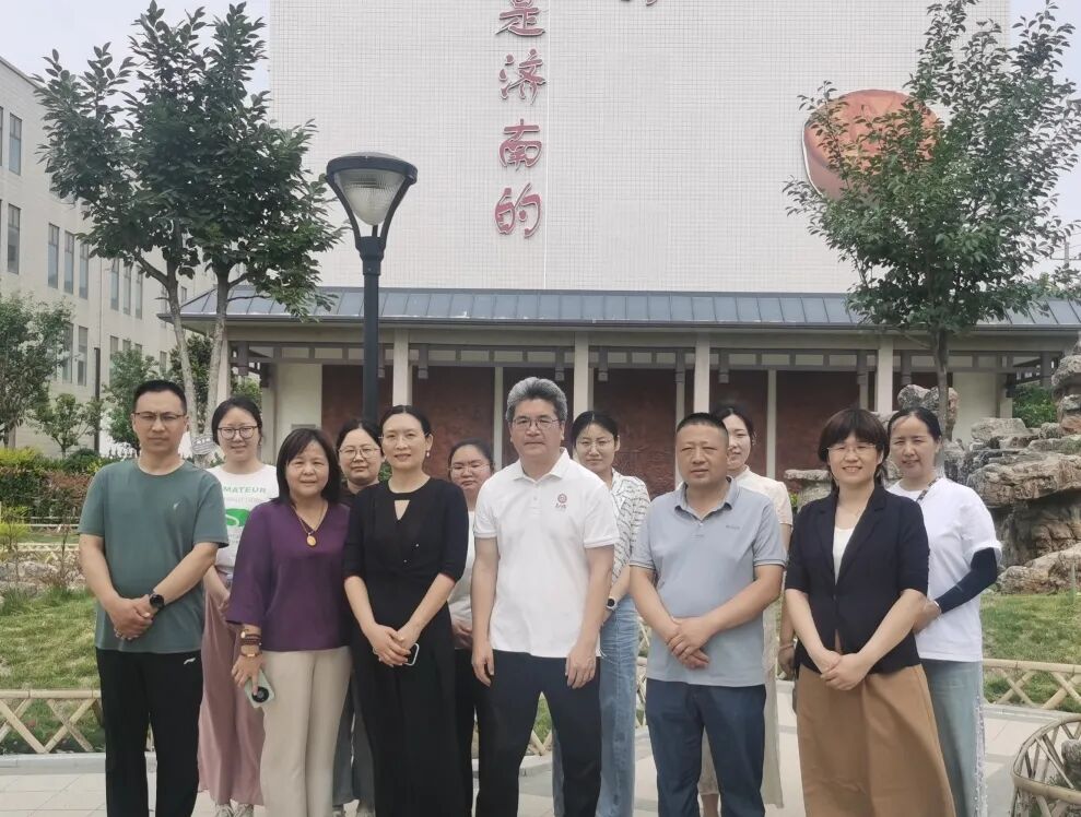全体人员合影留念 全体人员合影留念