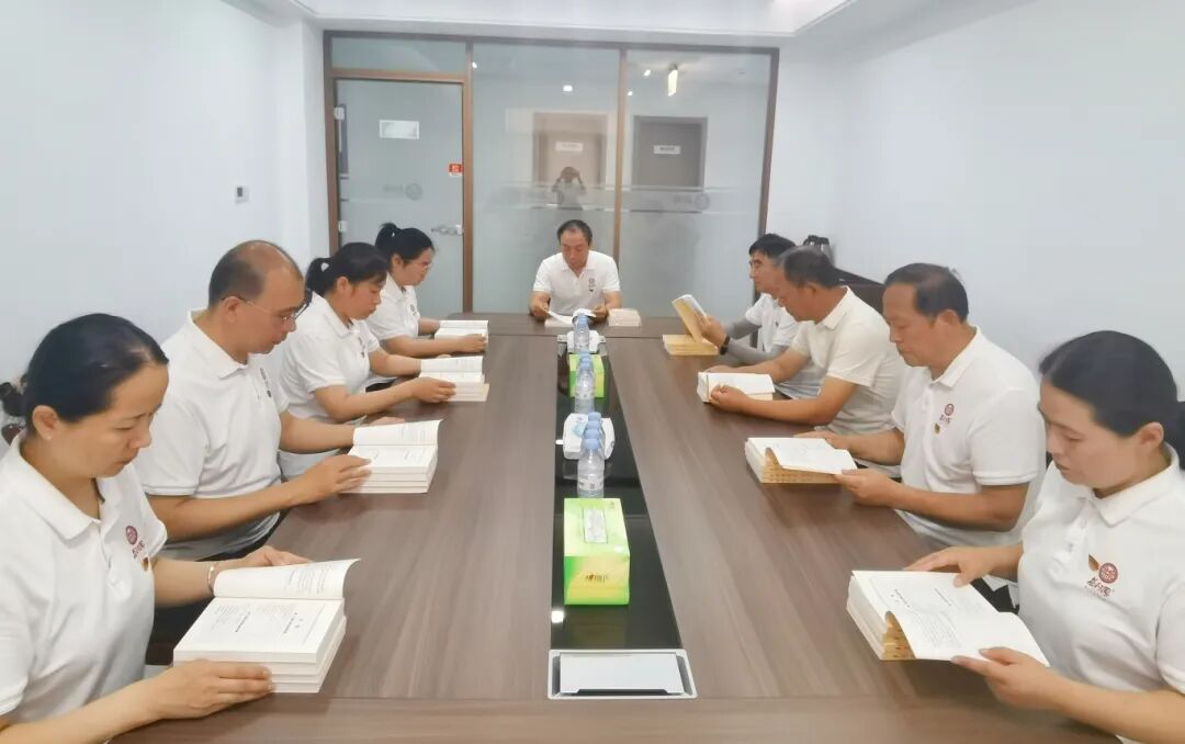 庆祝中国共产党成立105周年《毛泽东选集》发放及专题学习活动 庆祝中国共产党成立105周年《毛泽东选集》发放及专题学习活动